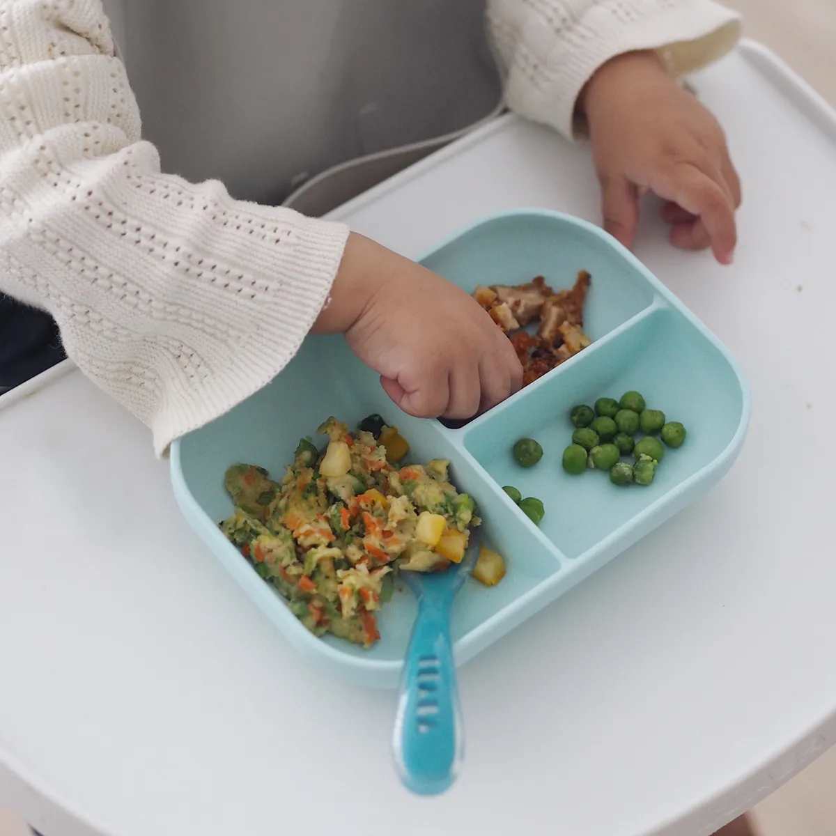 Набор детской посуды Beaba Silicone Set Blue (тарелка, ложка)