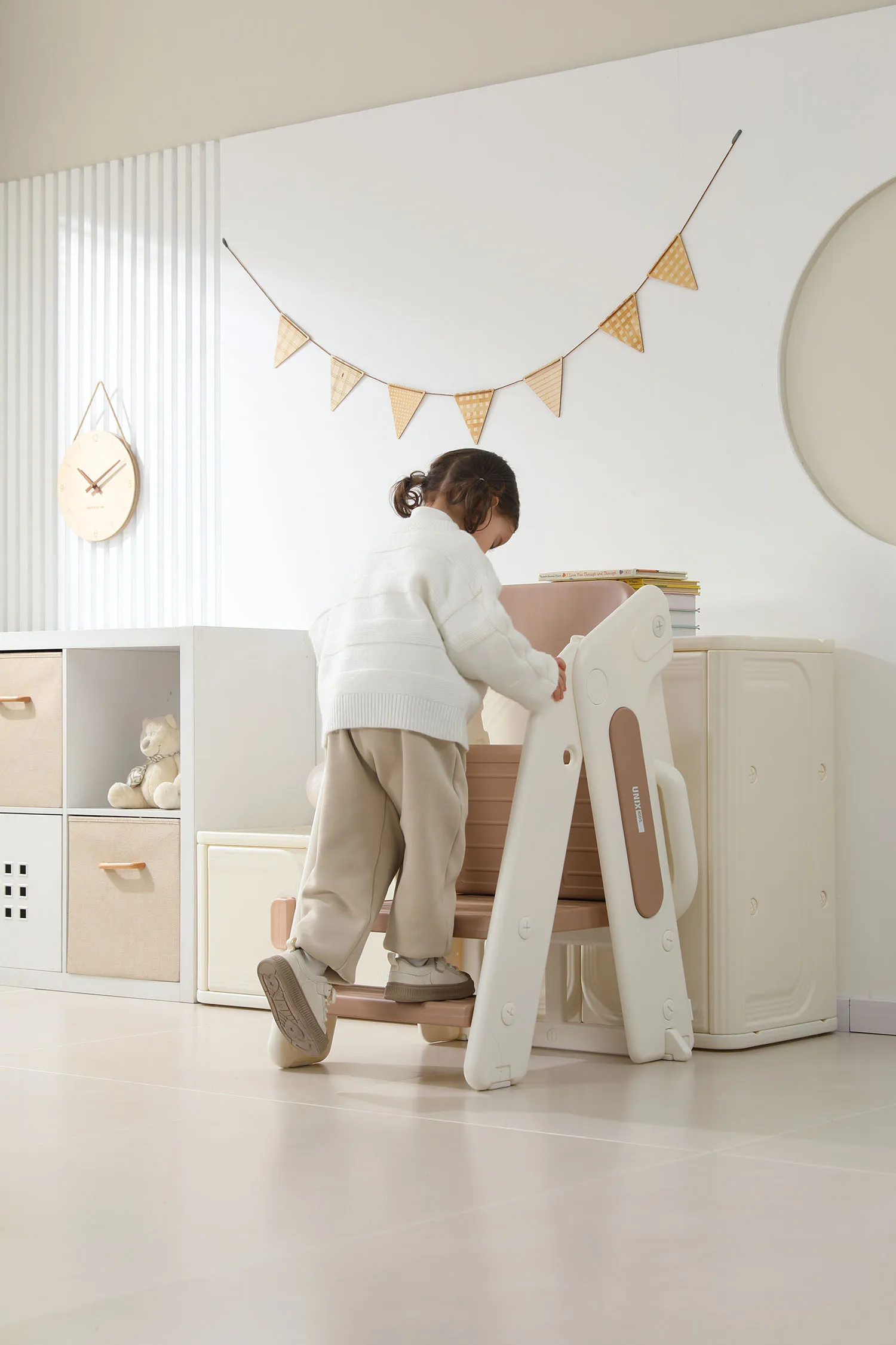 Стул для кормления UNIX Kids 3 steps