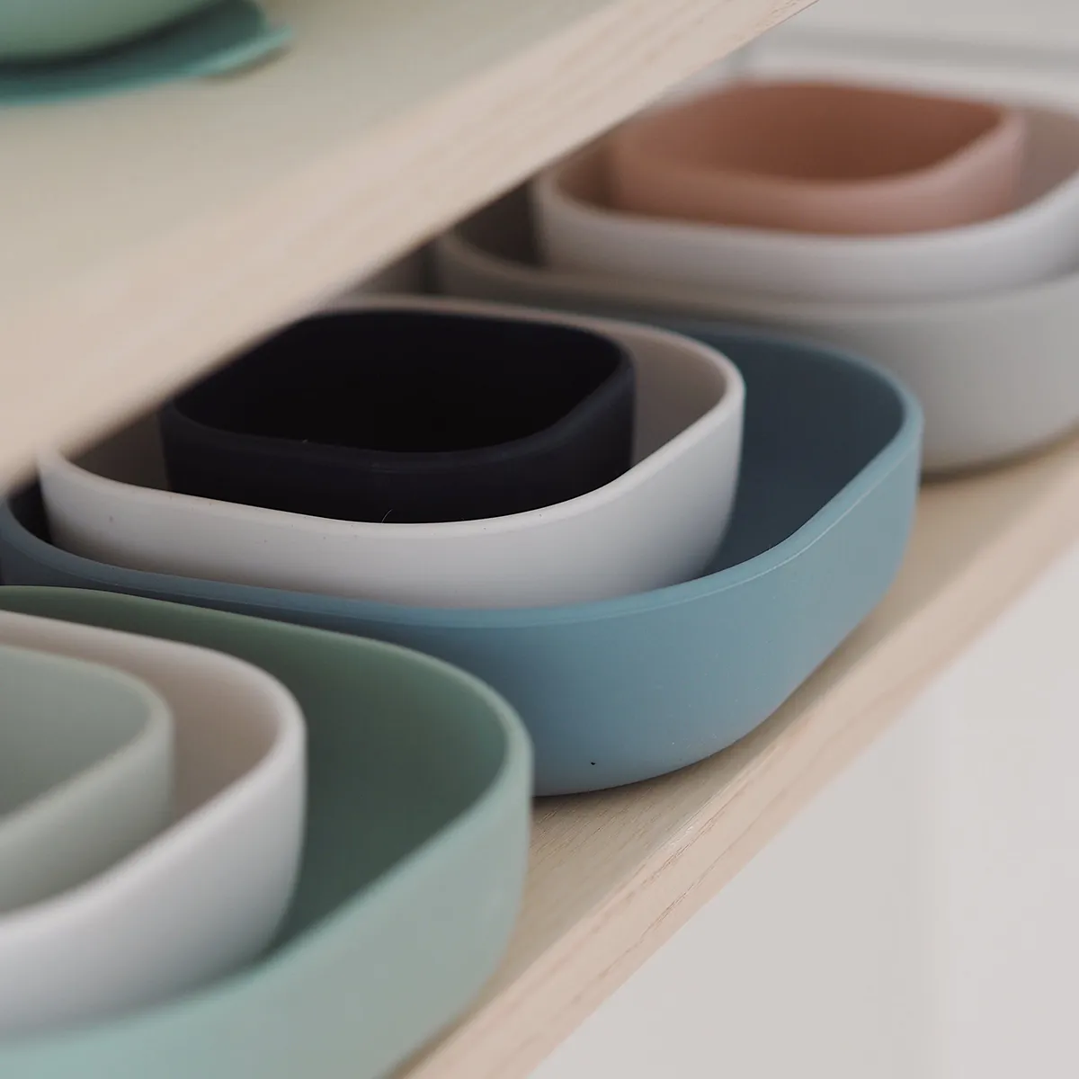 Набор тарелок Beaba силикон (3 штуки) 3 BOLS SILICONE GIGOGNES