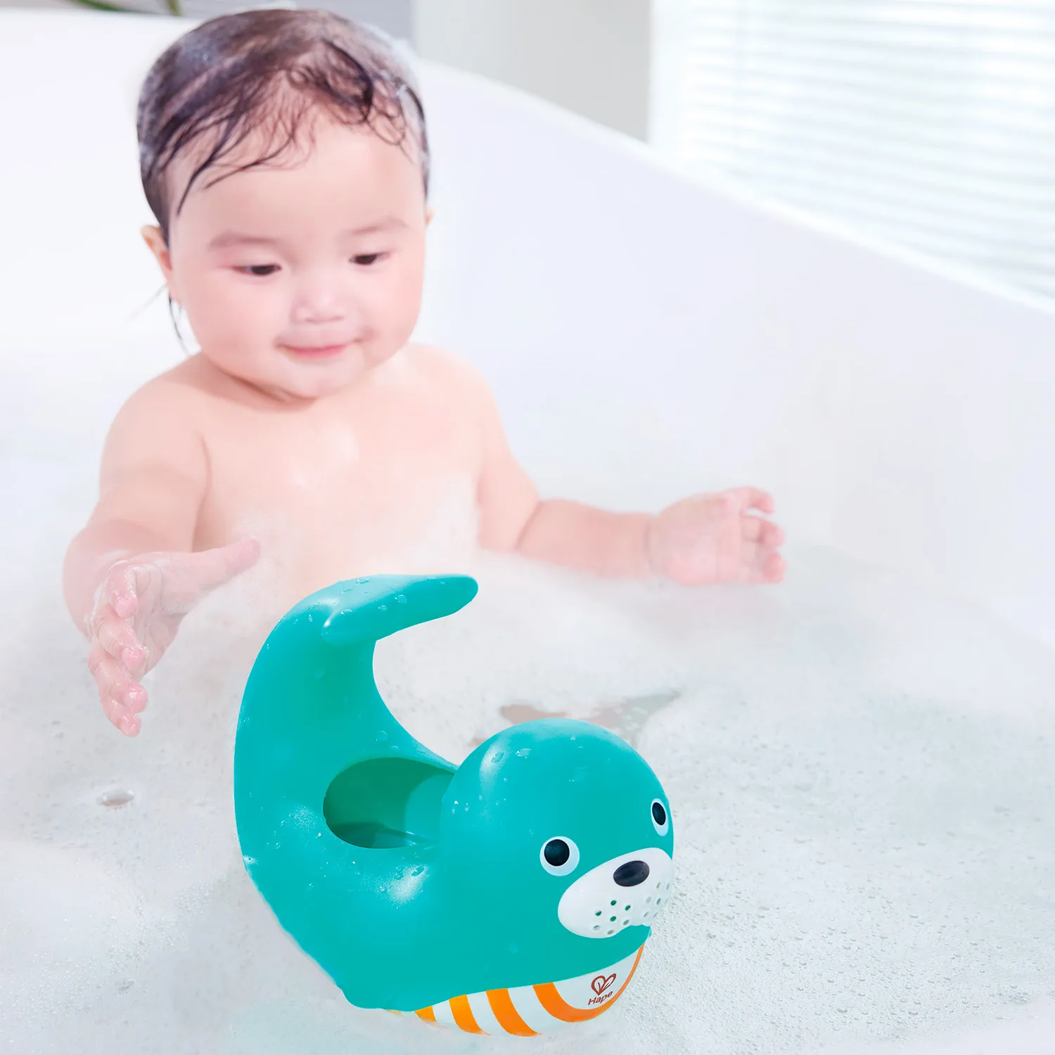 Игрушка для купания HAPE «Ай-да купаться!» Тюлень, лейка E0223_HP