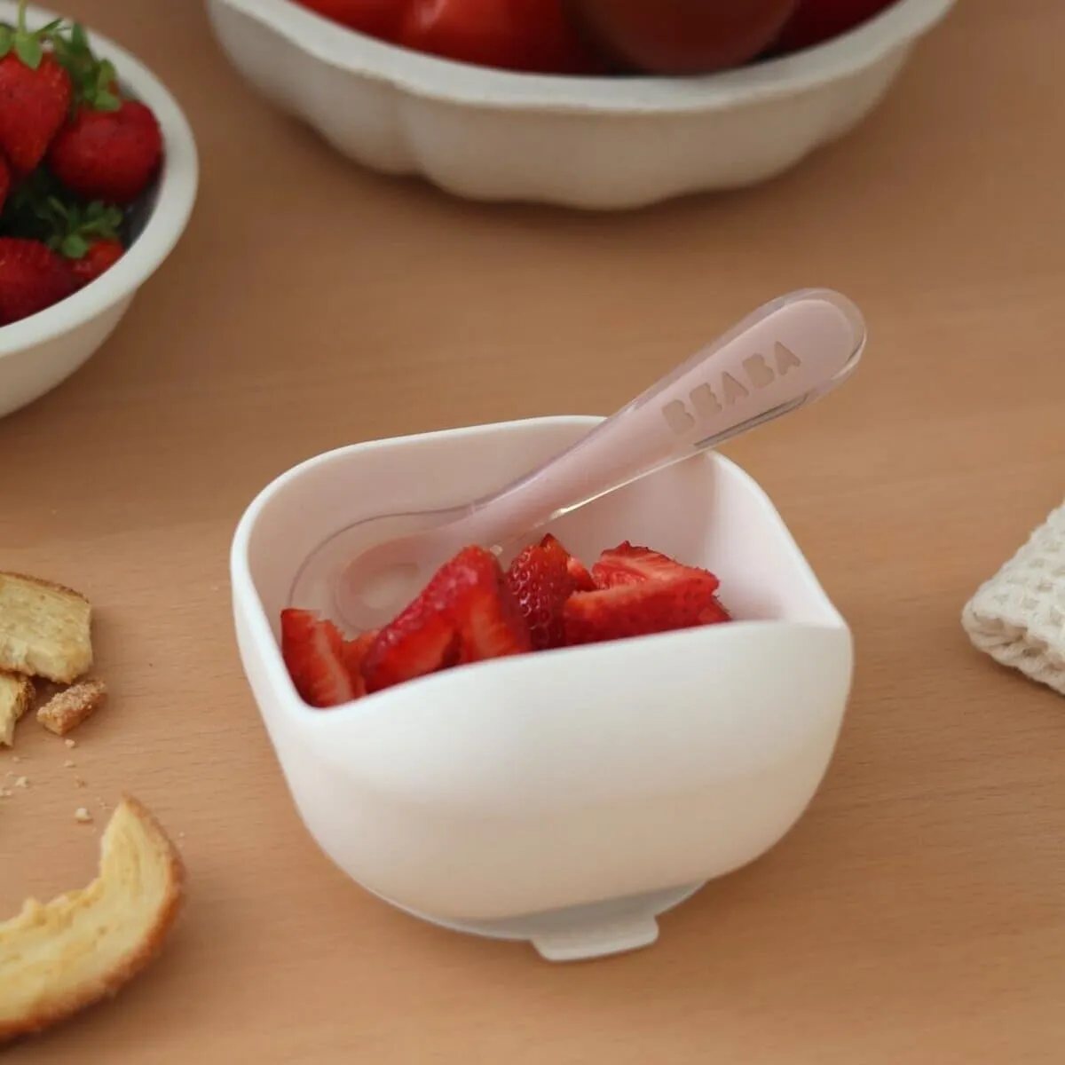 Эргономическая ложка Beaba 2 2ND AGE Silicone Spoon от 8 месяцев в блистере