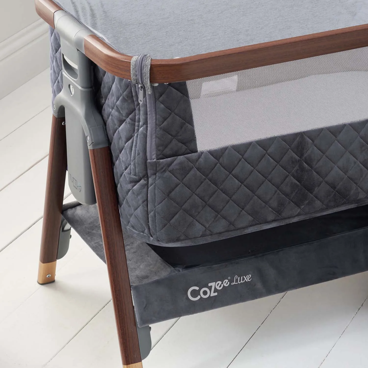Колыбель приставная Tutti Bambini CoZee Luxe с колесами