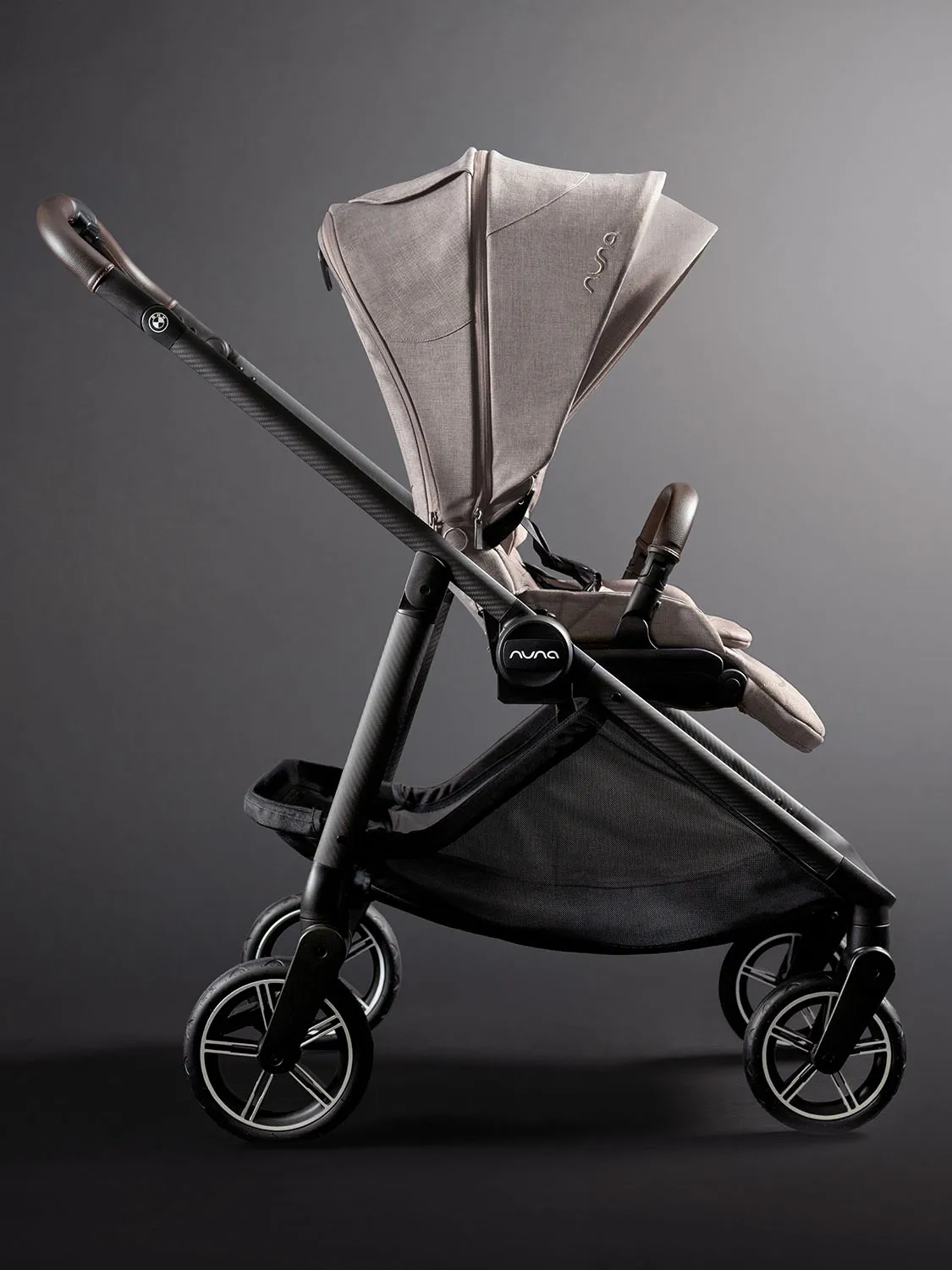 Коляска 2 в 1 Nuna SWIV BMW, Коричневый (UMBER)