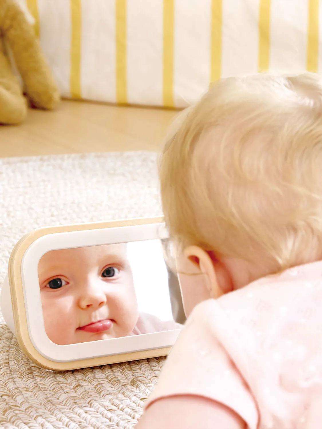 Игрушка развивающая HAPE &laquo;Малышам&raquo; Крутящийся барабан с зеркалом E0139_HP