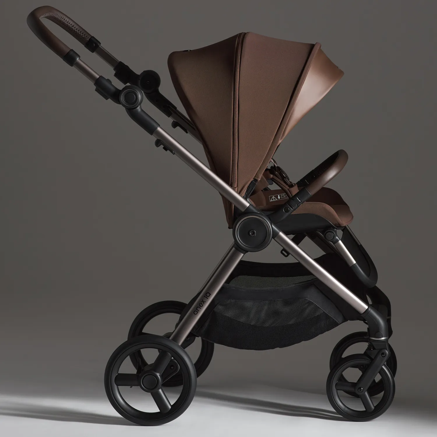 Коляска 2 в 1 Anex iQ Premium 2026