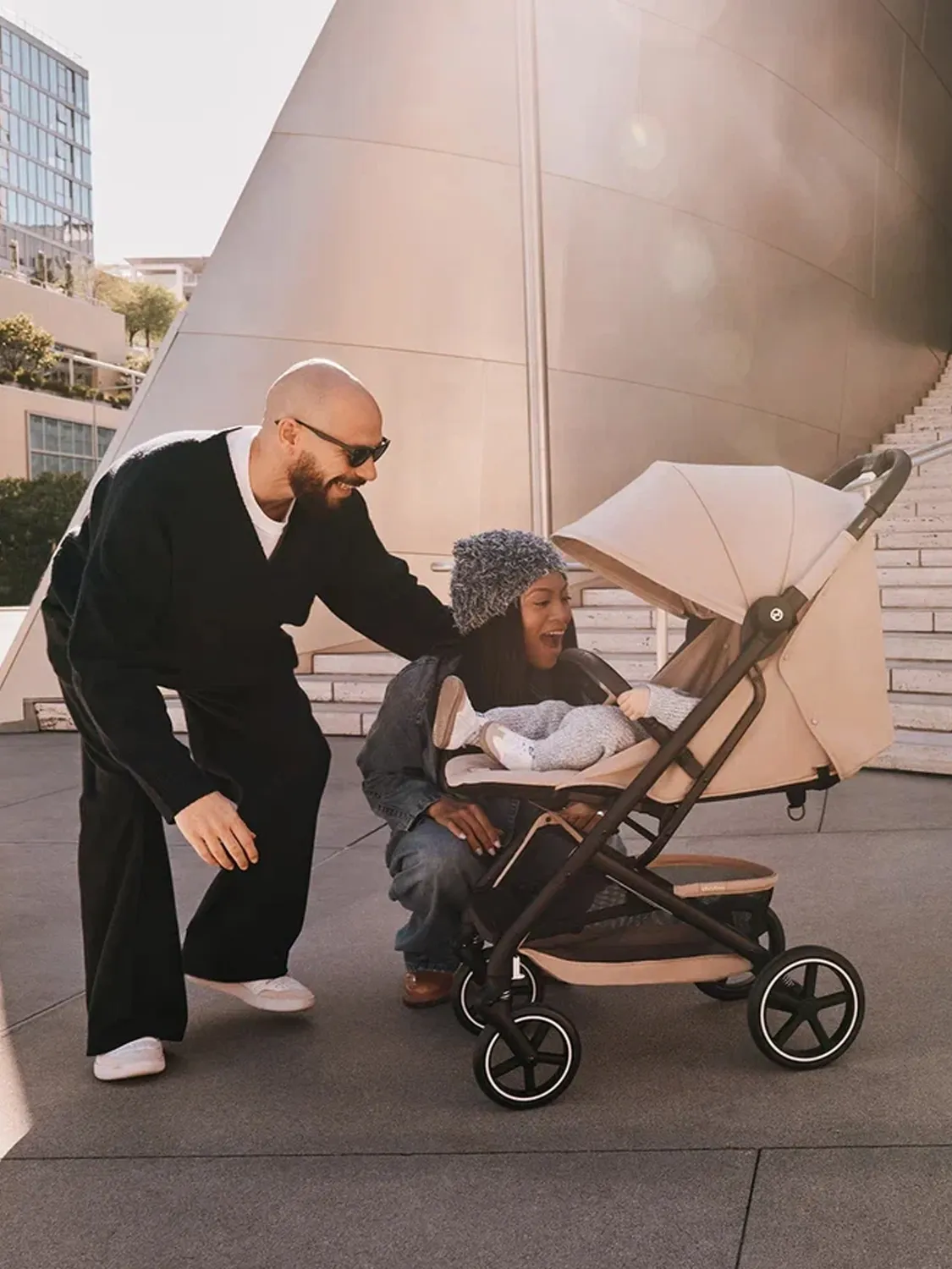 Коляска прогулочная Cybex Beezy с бампером и дождевиком 2026