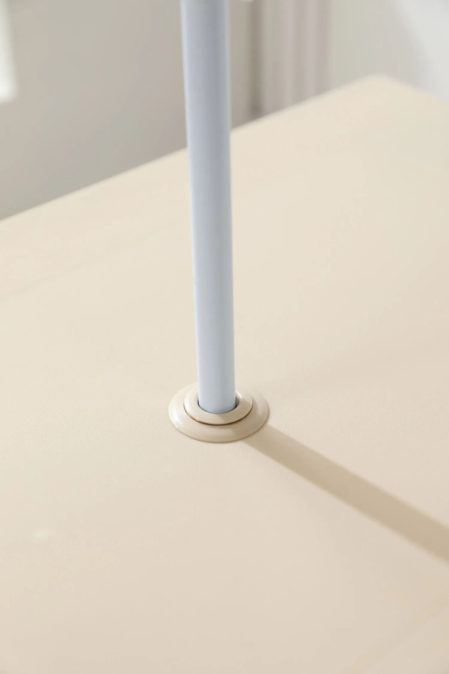 Стол садовый с зонтом UNIX Kids Garden 70x90 см Camel PTGARDTB67CL