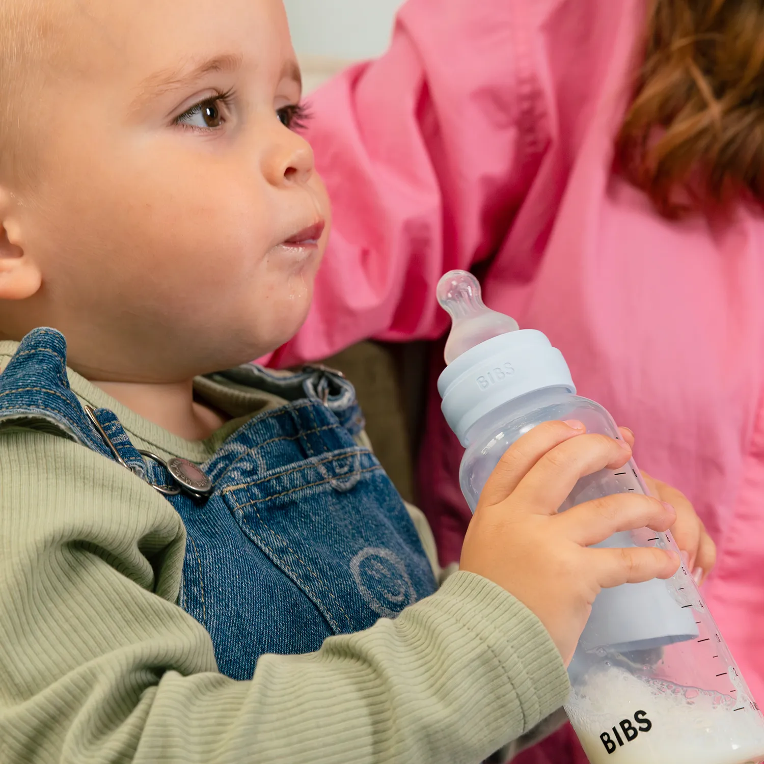 Бутылочка для кормления BIBS с силиконовой соской средний поток 270 мл