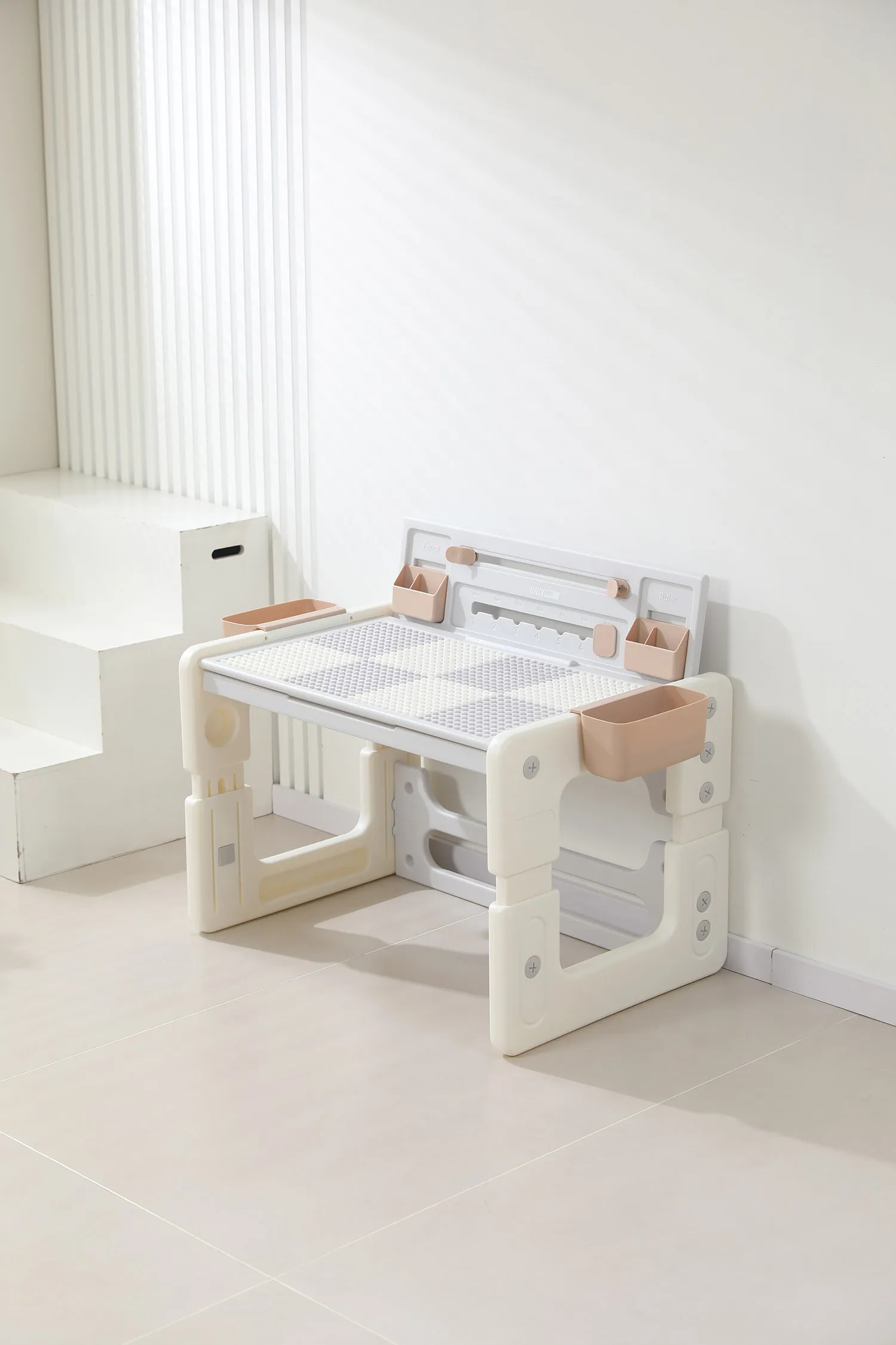 Стол со стульчиком 4 в 1 детский развивающий UNIX Kids Camel PPT4IN1CL