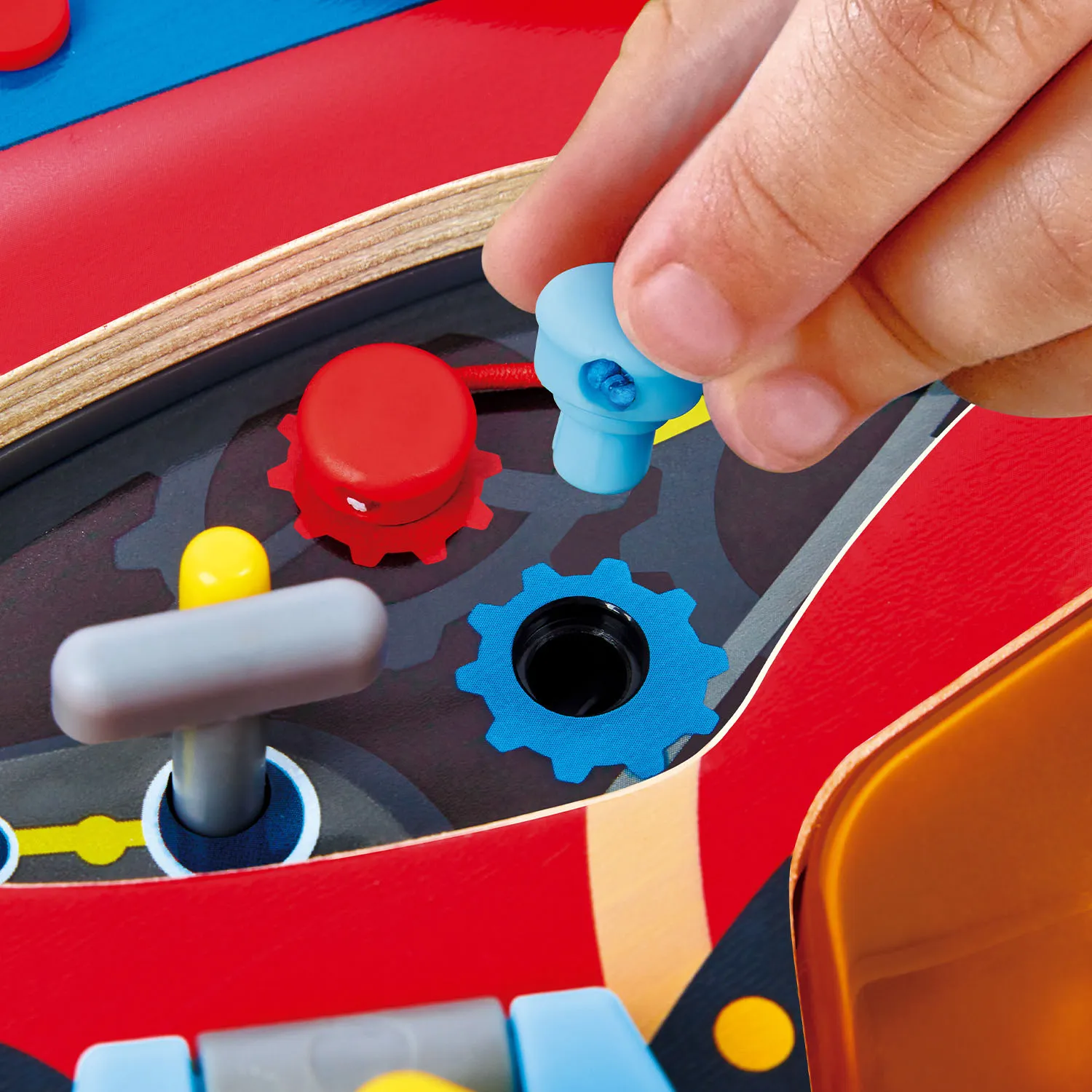 Игрушка HAPE развивающий бизиборд «Маленький гонщик» E1120_HP