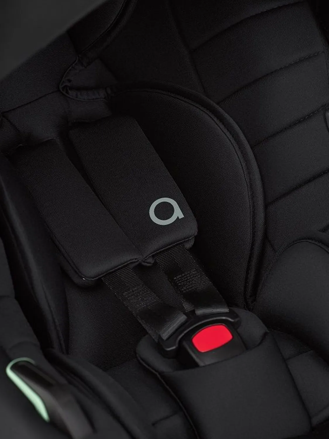 Коляска 3 в 1 ANEX iQ Premium