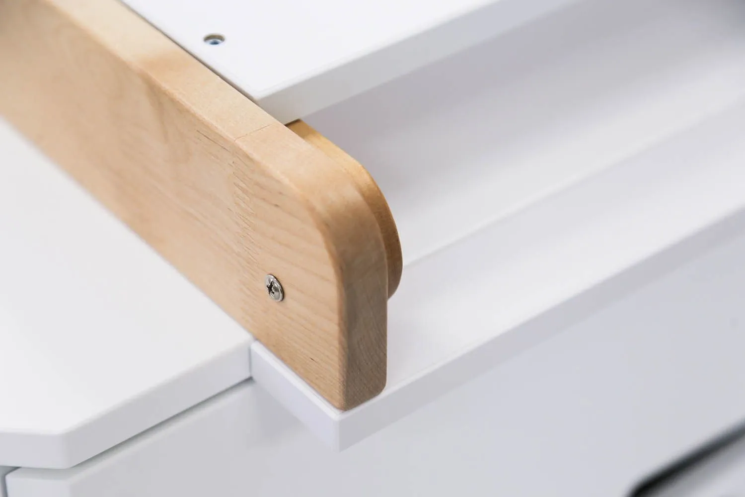 Стол пеленальный ANTEMI складной, универсальный НИК 70