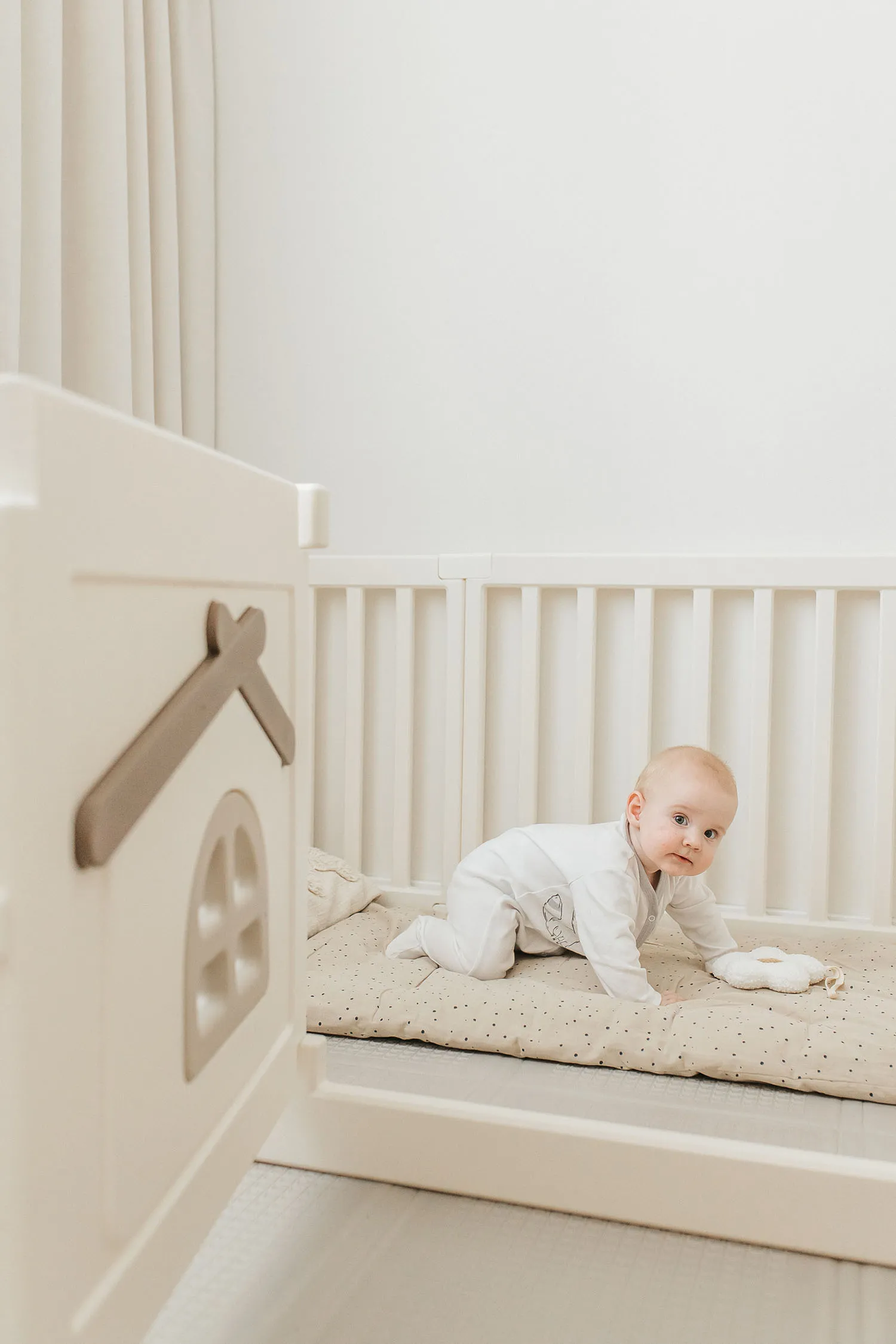 Манеж большой детский игровой  UNIX Kids Classic Tree House 150x130