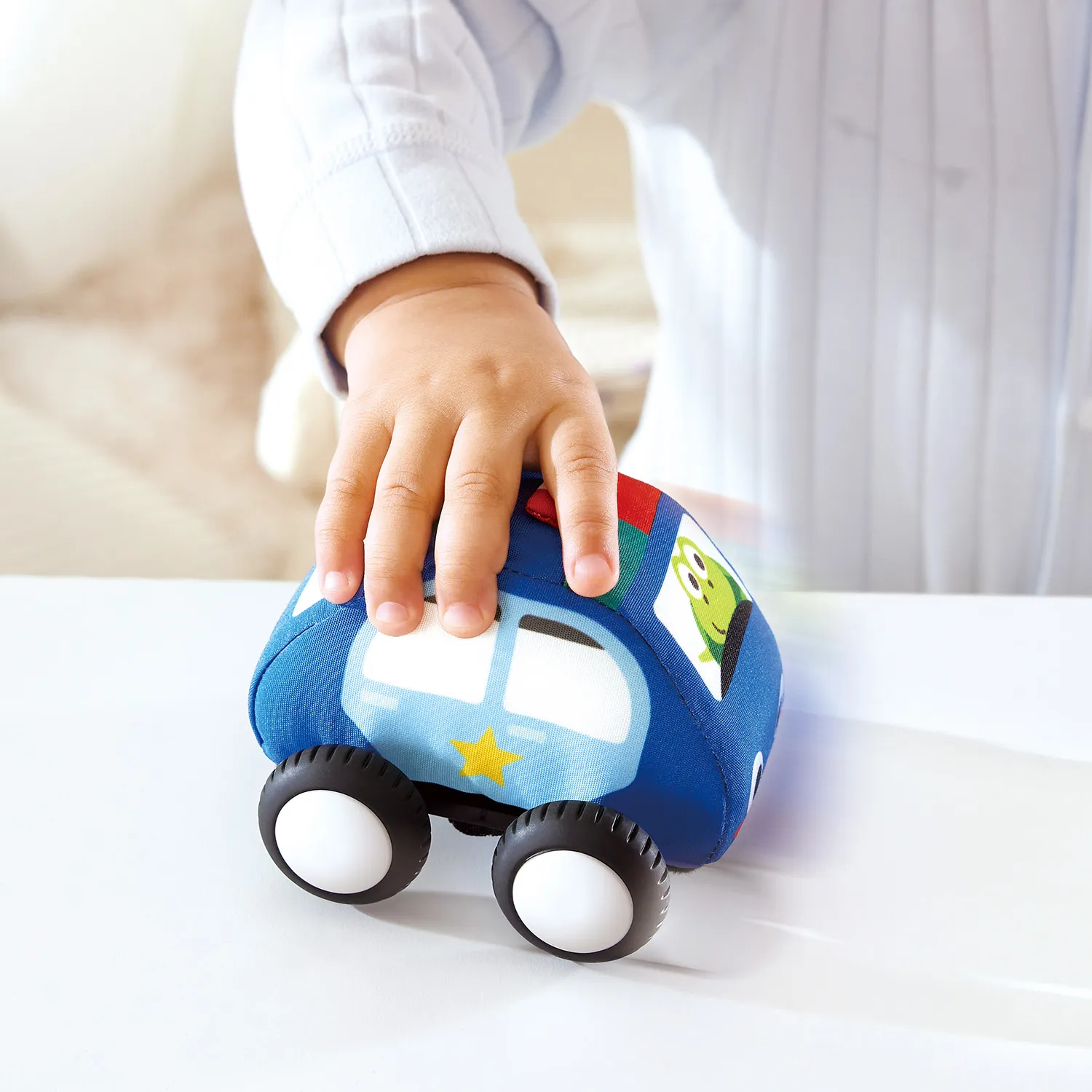 Набор игровой HAPE для малышей «Навстречу приключениям» Плюшевые машинки E0076_HP