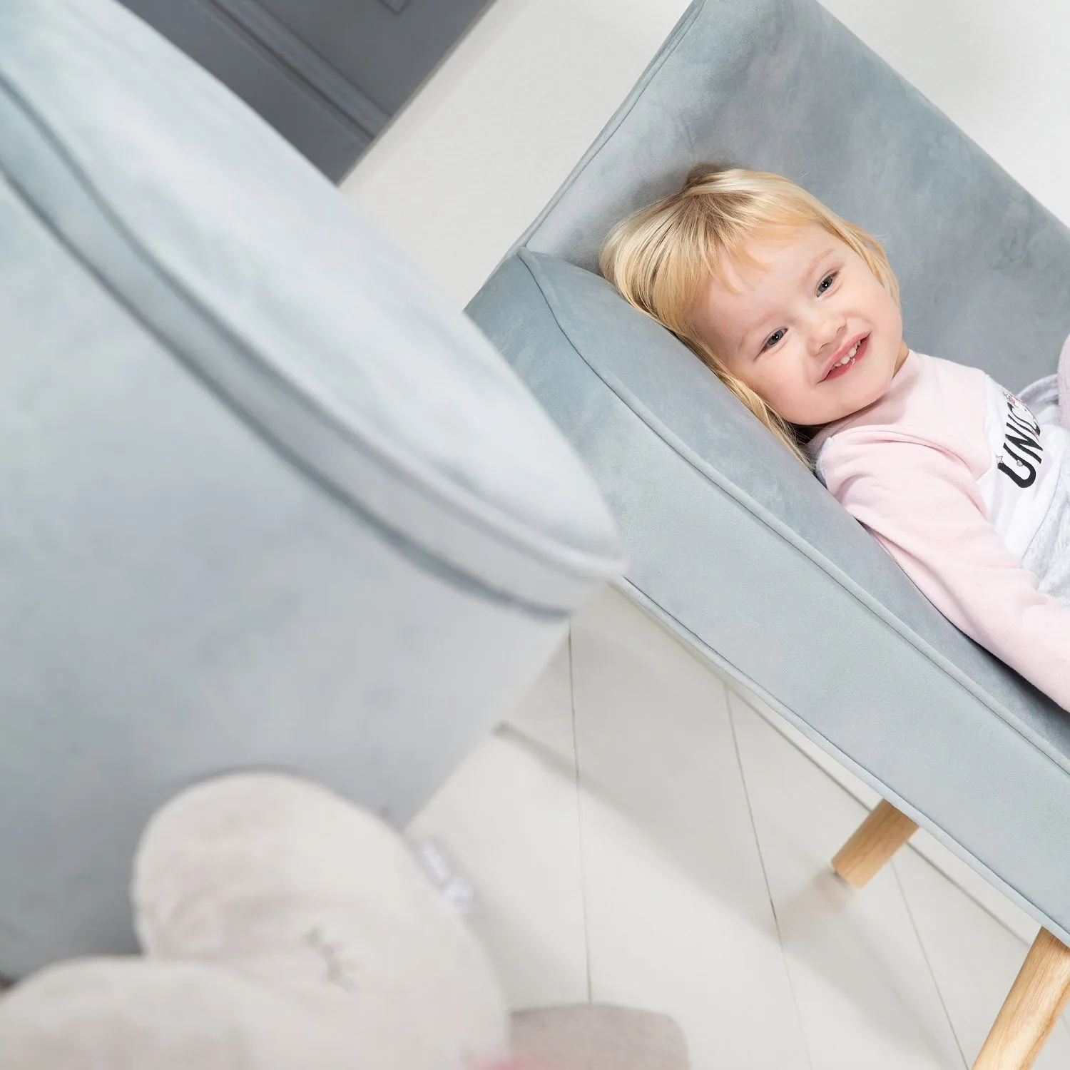 Детский велюровый диван Roba Lil Sofa