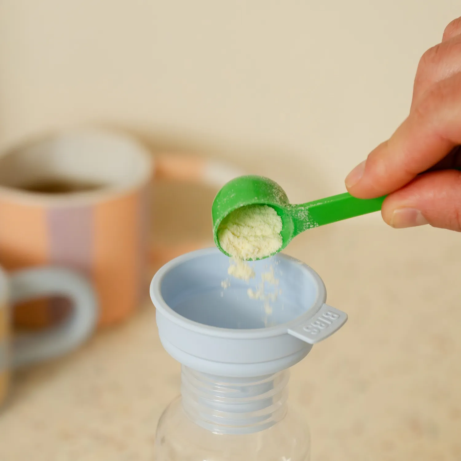 Бутылочка для кормления BIBS с латексной соской средний поток 270 мл