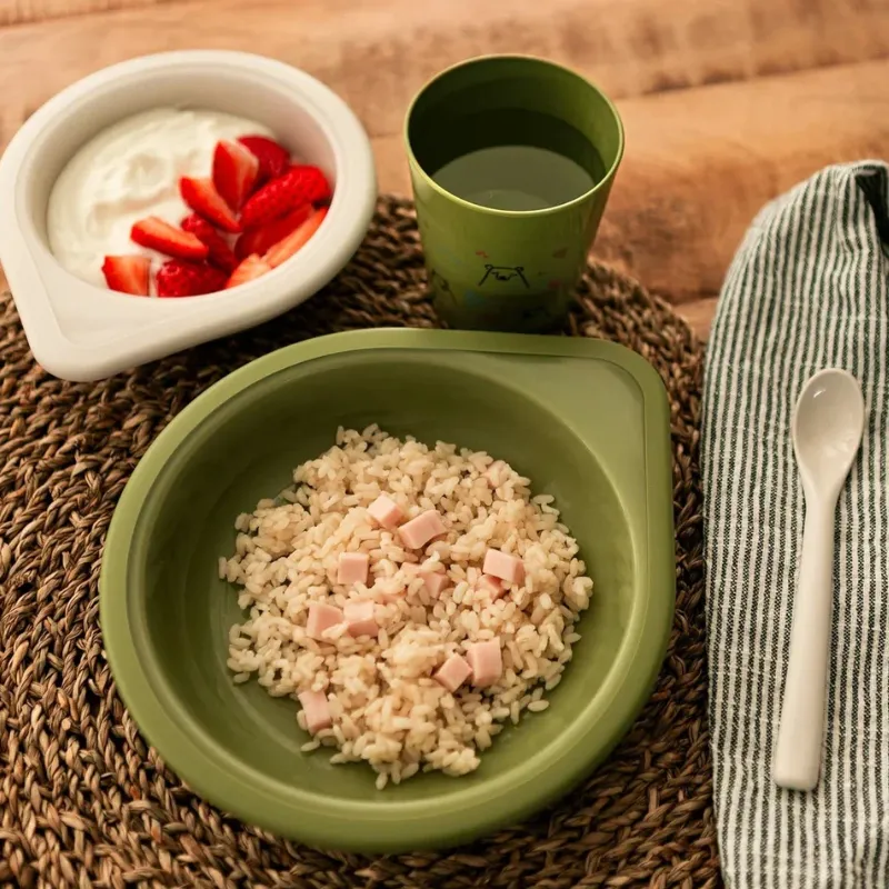 Набор детской посуды Suavinex 4 предмета: тарелка, миска, чашка, ложка (полипропилен)