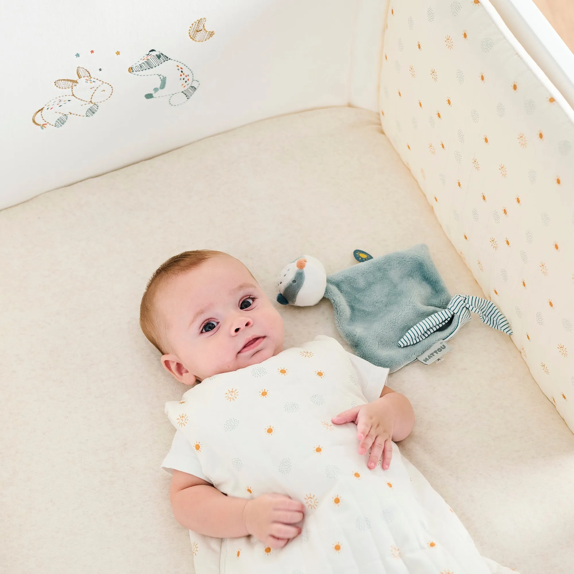 Игрушка мягкая Nattou Soft toy FELIX & LEO Барсук 595001