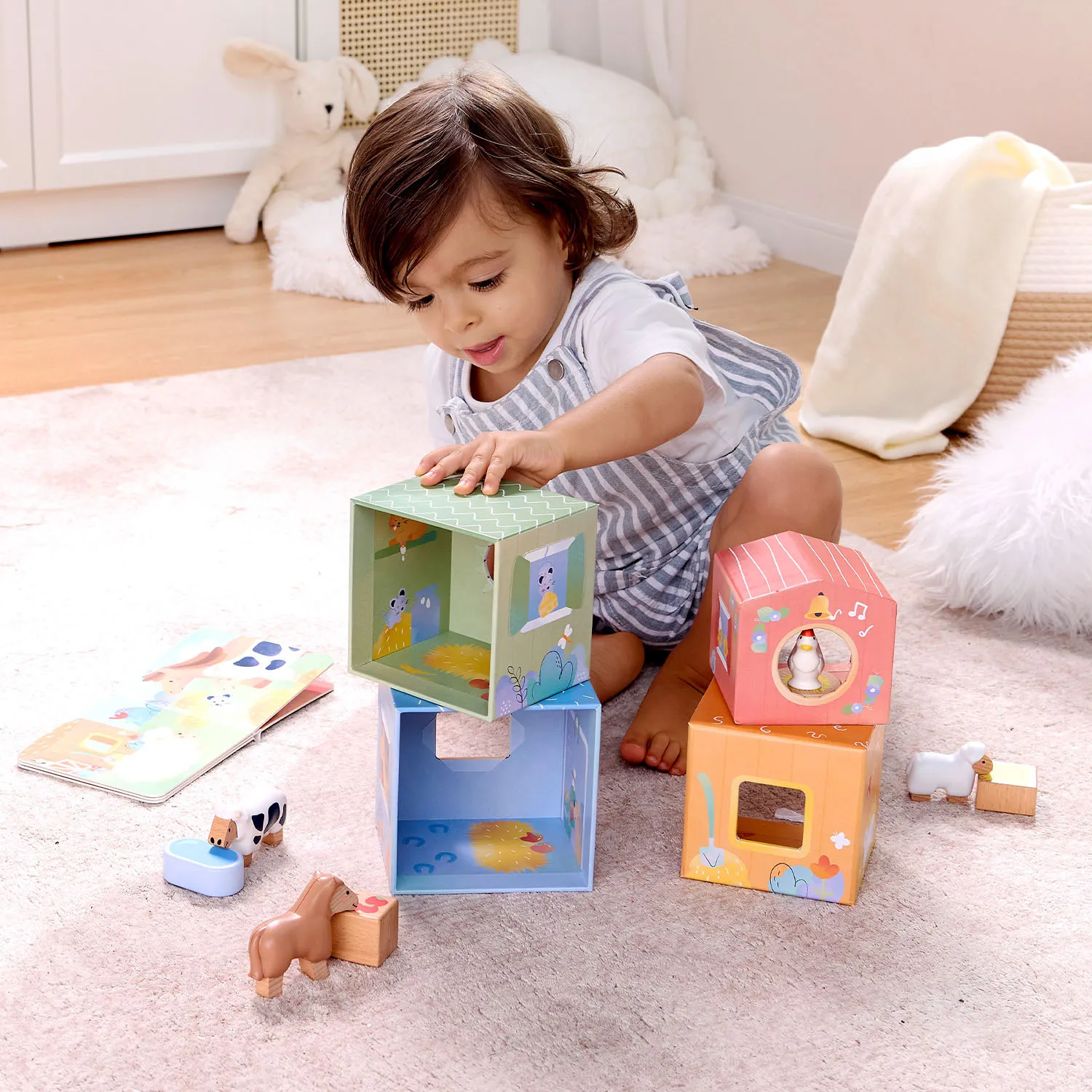 Набор игровой HAPE «Веселая Ферма» (детская иллюстрированная книга Hape Land) E3437_HP