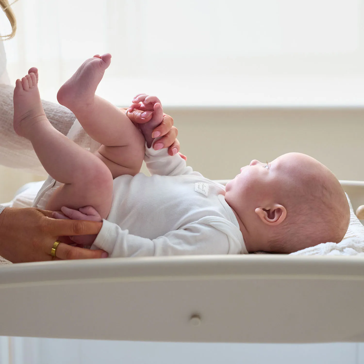 Пеленальная доска Tutti Bambini Cushi на жестком основании