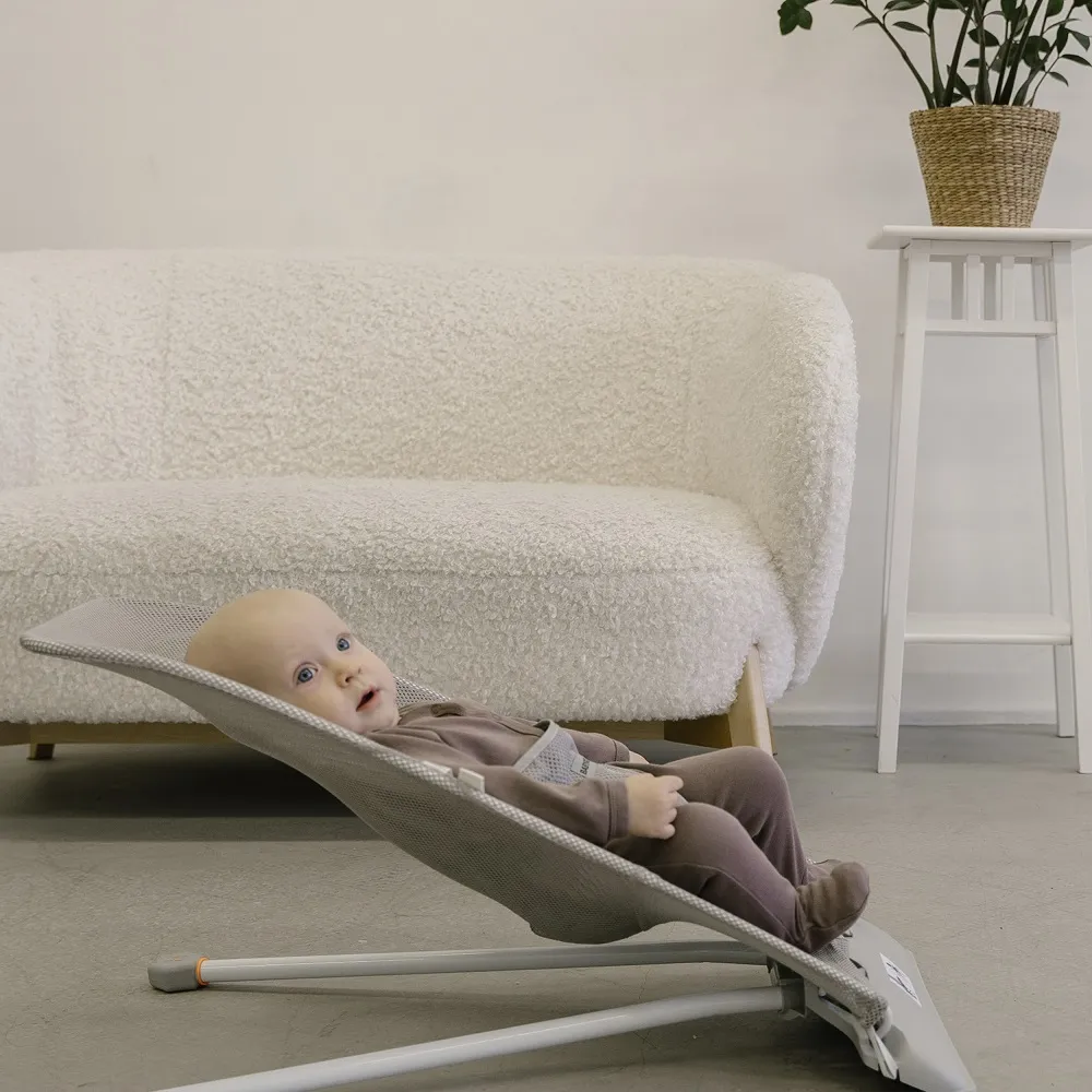 Кресло-шезлонг Babyrox Mesh с игрушкой