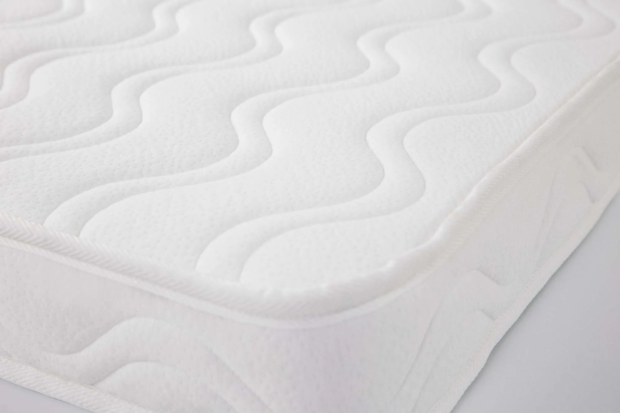 Матрас 117х57 для кроватки Micuna CH-1293 из виско-эластика