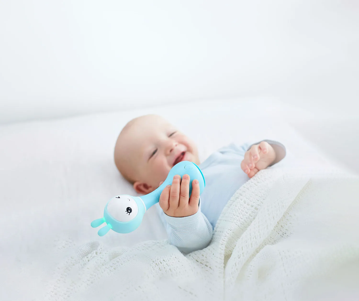 Музыкальная игрушка Alilo Умный зайка R1 синий 60402