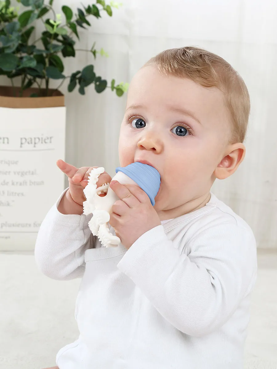 Прорезыватель Mombella силиконовый Осьминог голубой 8125. Изображение 5