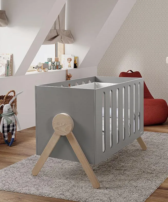 Комплект Micuna Swing №3: кровать 140х70, тумба, шкаф grey/natural wax + шезлонг Hauck 66197-0