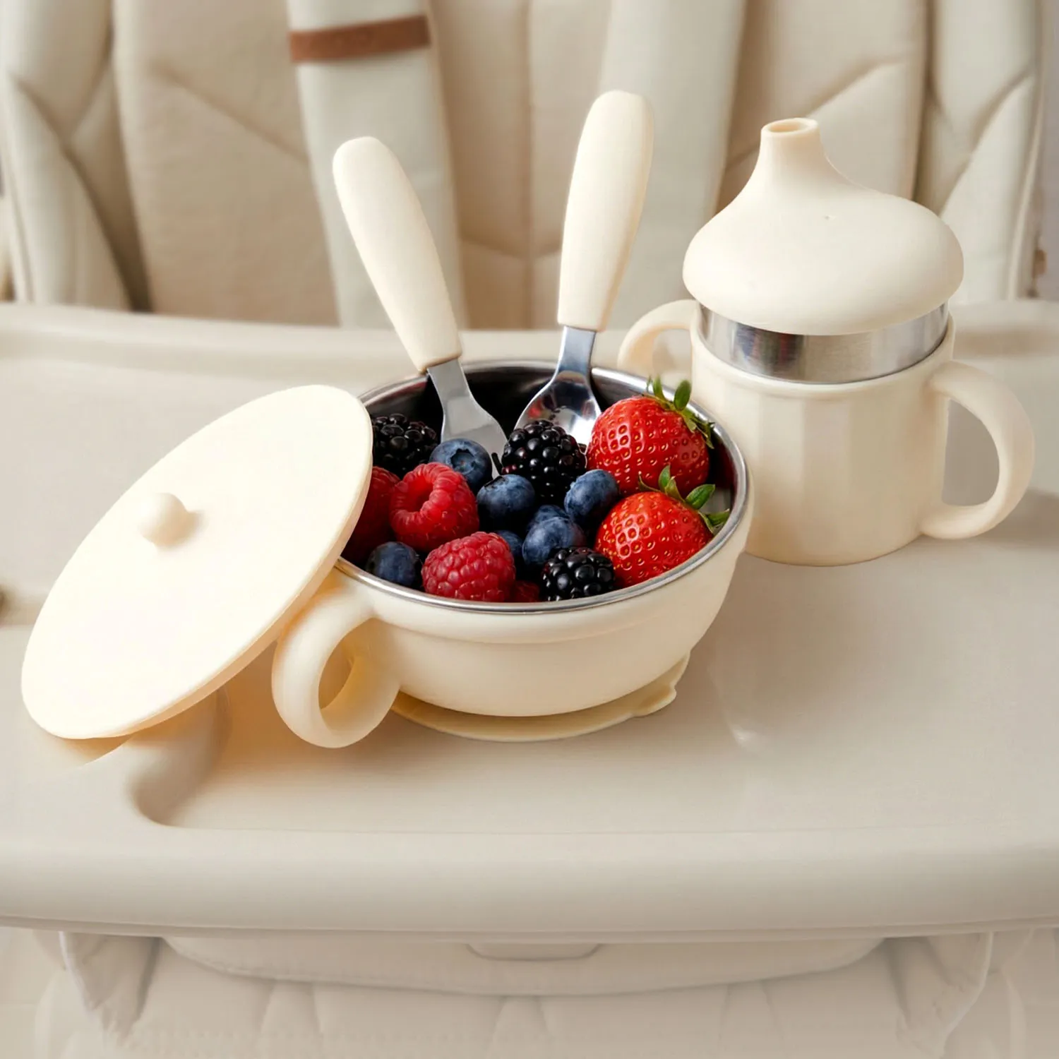 Поильник Happy Baby с ручками 3 в 1: с мягким носиком и трубочкой 220 мл