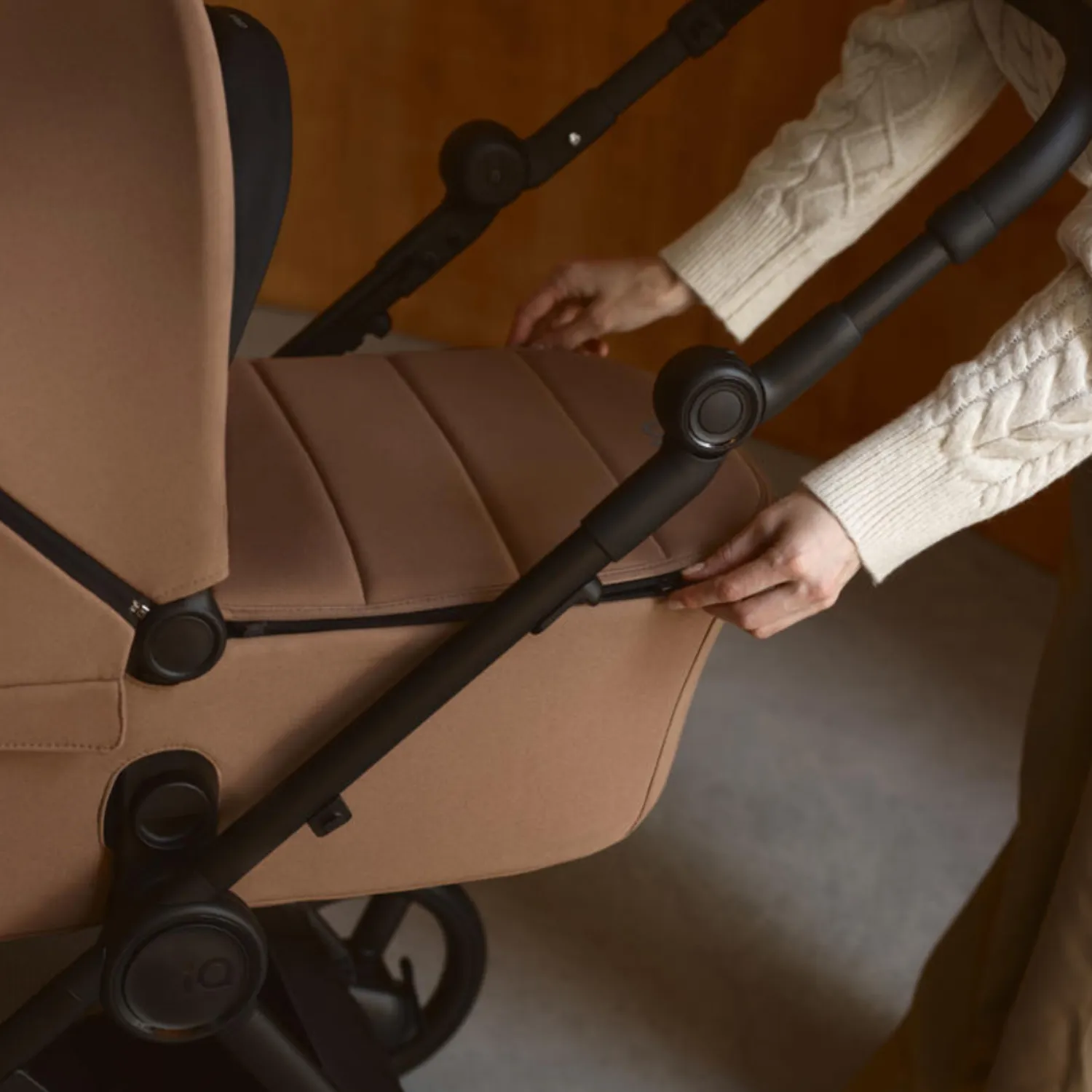 Коляска 2 в 1 Anex iQ Basic New