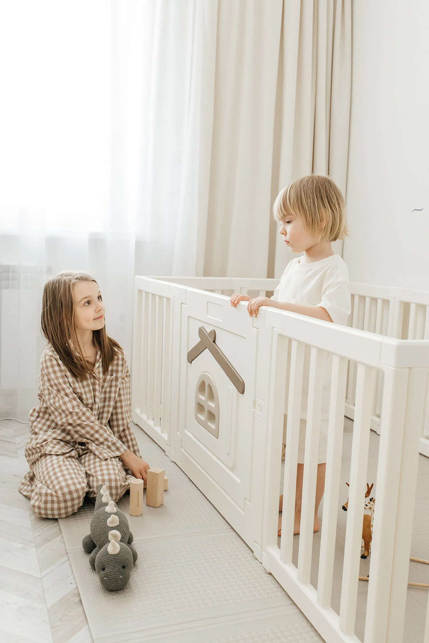 Манеж большой детский игровой  UNIX Kids Classic Tree House 150x130