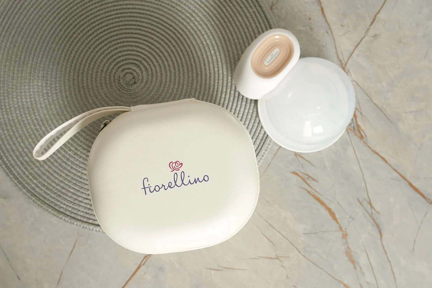 Молокоотсос Fiorellino портативный электрический YM-8806