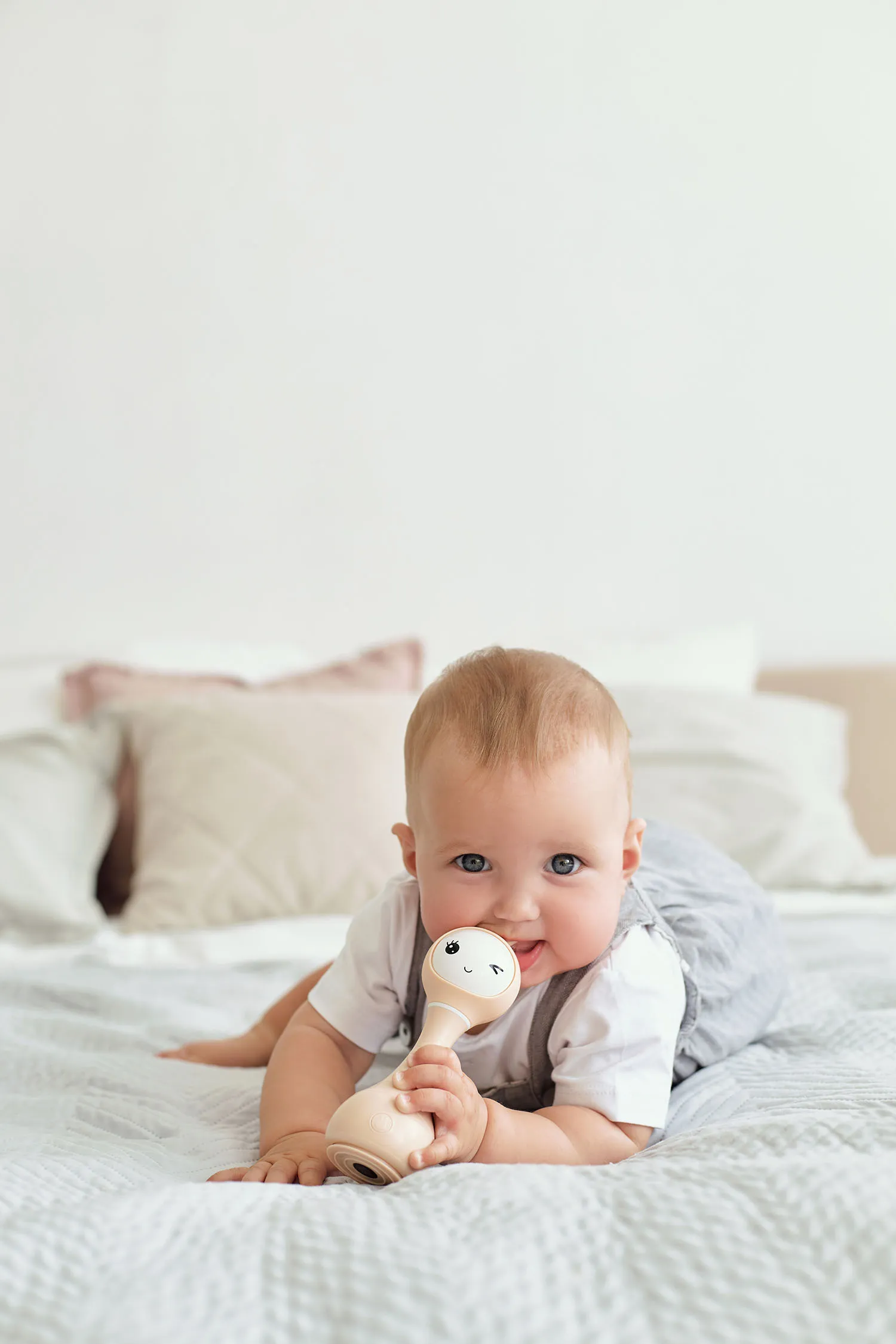 Музыкальная игрушка Alilo Умный зайка R1 бежевый 60407