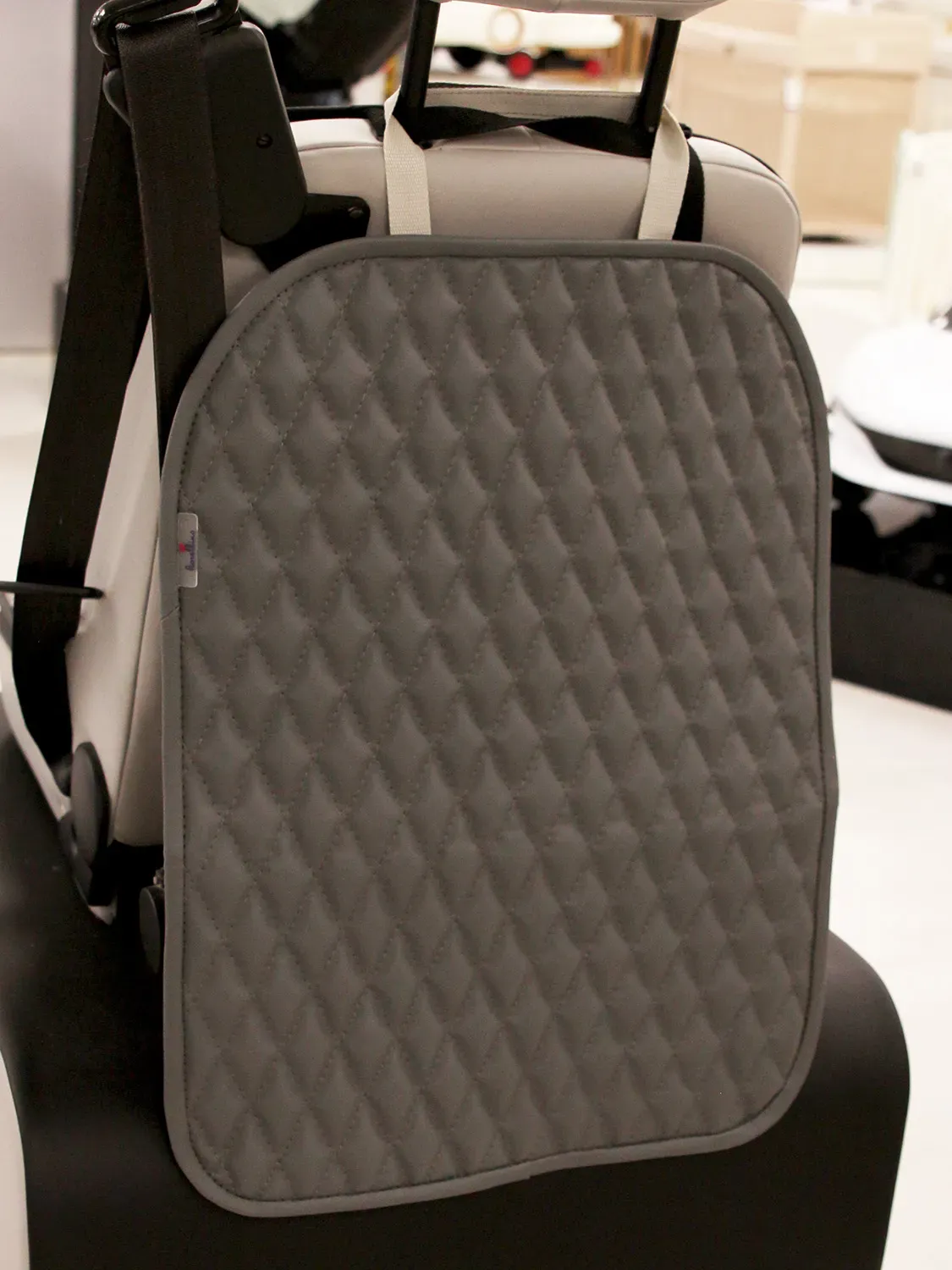 Защита спинки переднего сидения автомобиля Fiorellino FrontSeat Stitch