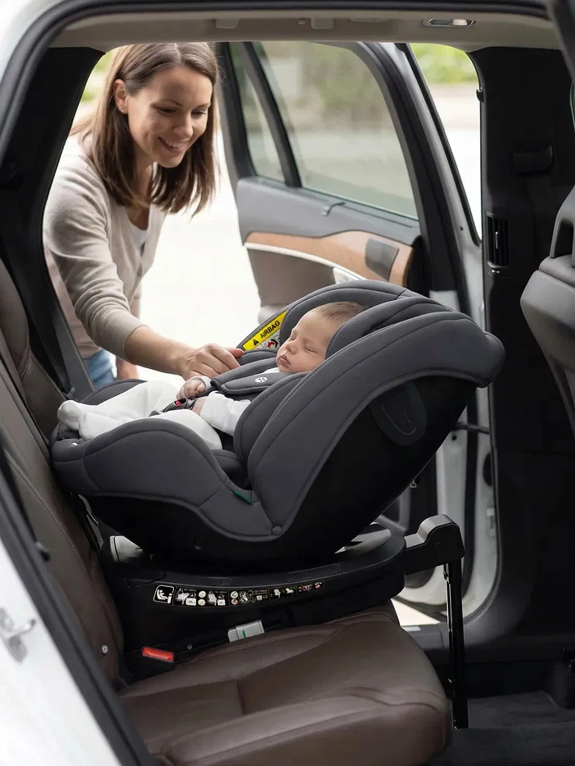 Автокресло 0+/1/2/3 Agex Comfort i-Fix 360 нов, черный (black). Изображение 37