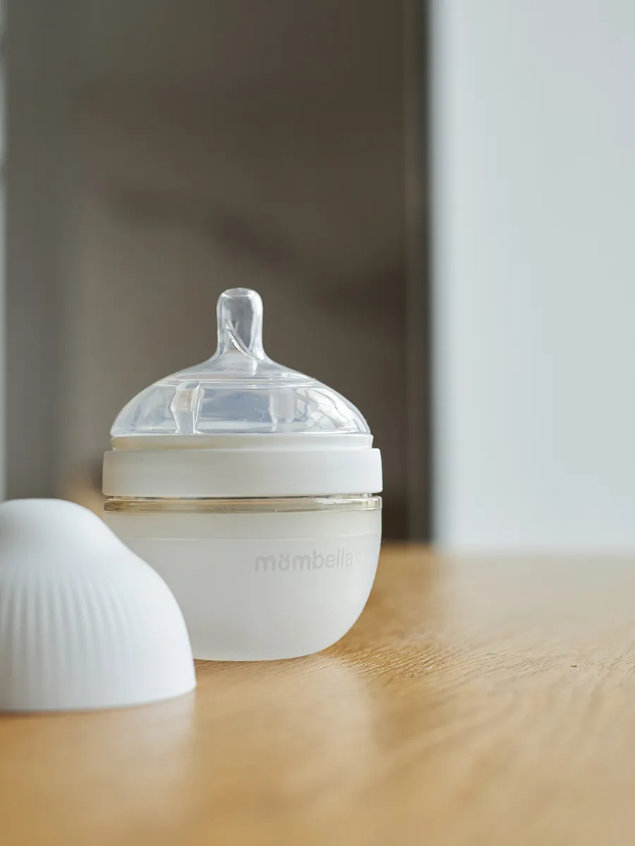 Бутылочка Mombella силиконовая антиколиковая Wide Neck широкая 120 мл белая 8136. Изображение 10