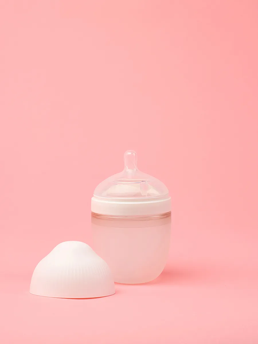 Бутылочка Mombella силиконовая антиколиковая Wide Neck широкая 210 мл белая 8137. Изображение 2