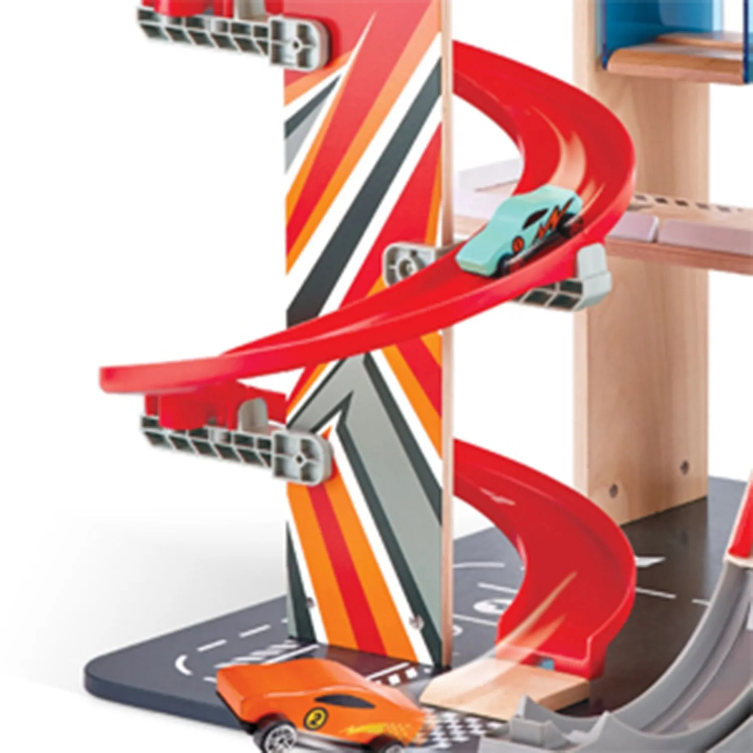 Деревянная многоуровневая автостоянка Hape «Гараж для трюков»