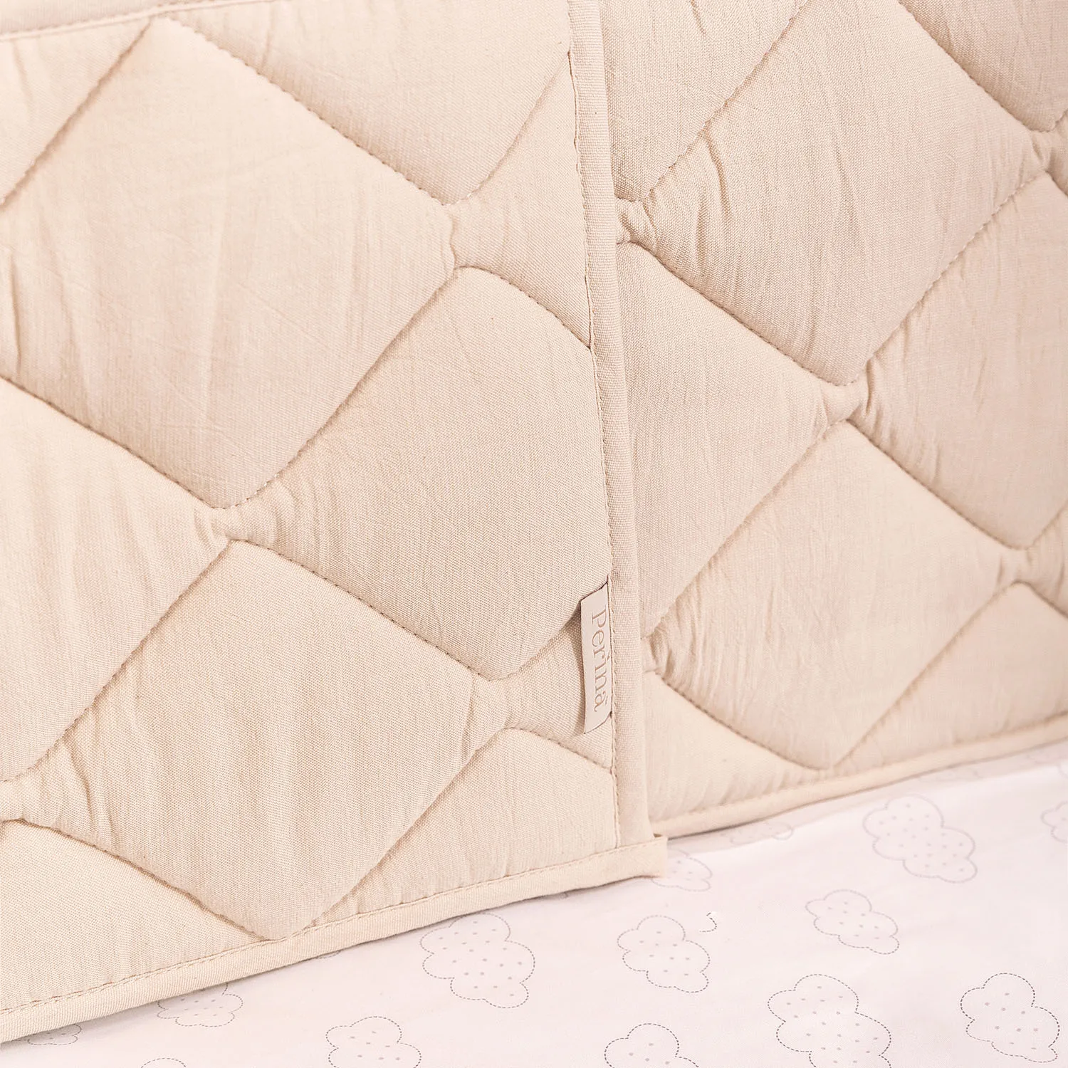 Защита для детской кроватки (бампер стеганый универсальный) PERINA Slim