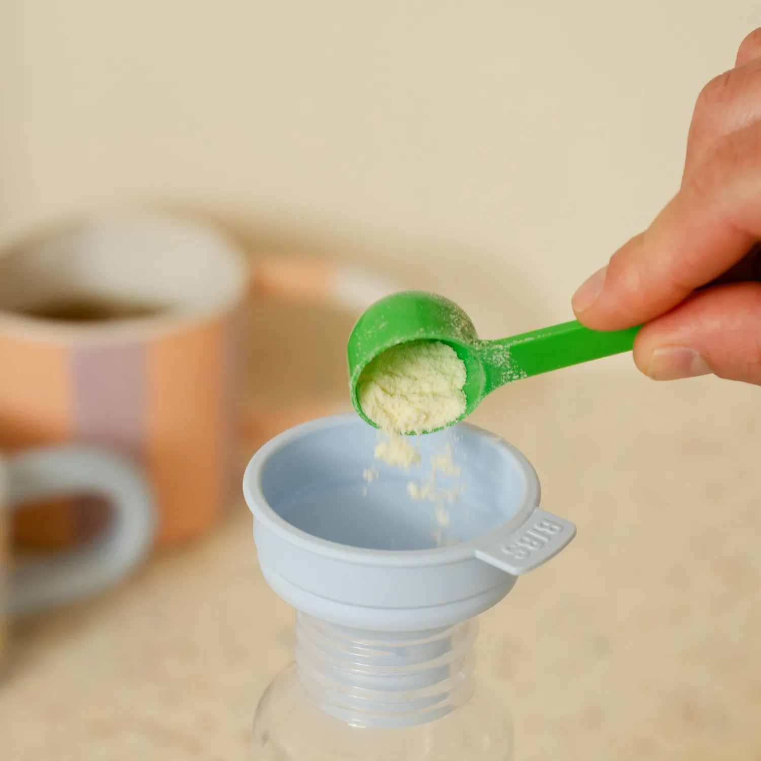 Бутылочка BIBS стеклянная для кормления с латексной соской медленный поток 120 мл 