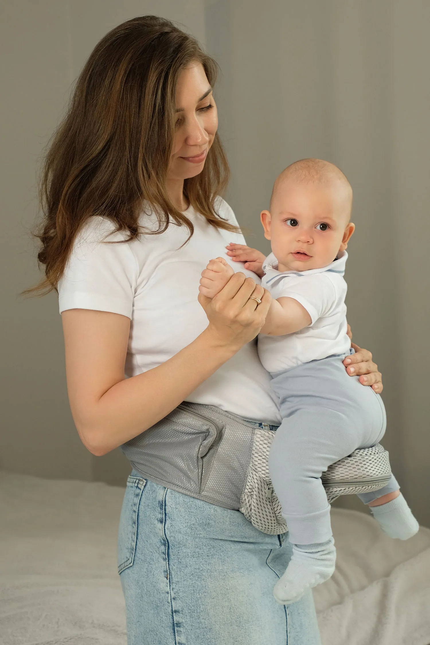 Рюкзак переноска Fiorellino dark grey mesh MD2003