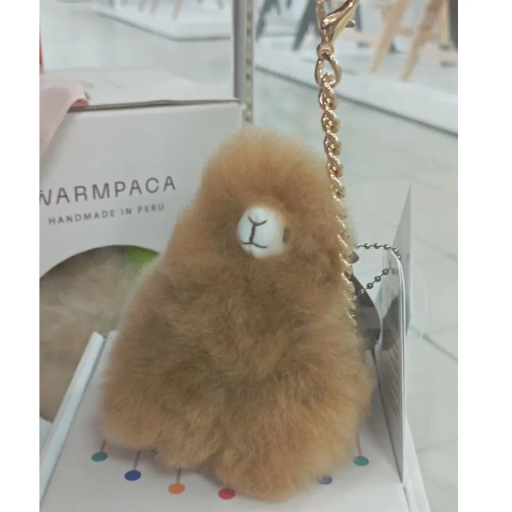 Подвеска-помпон ЛеРаРу альпачонок Шоколадный десерт 10 см