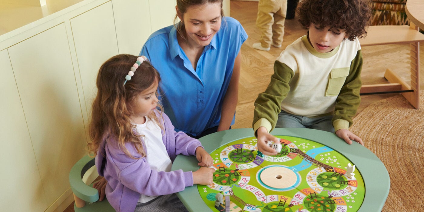 Игровой столик Stokke MuTable