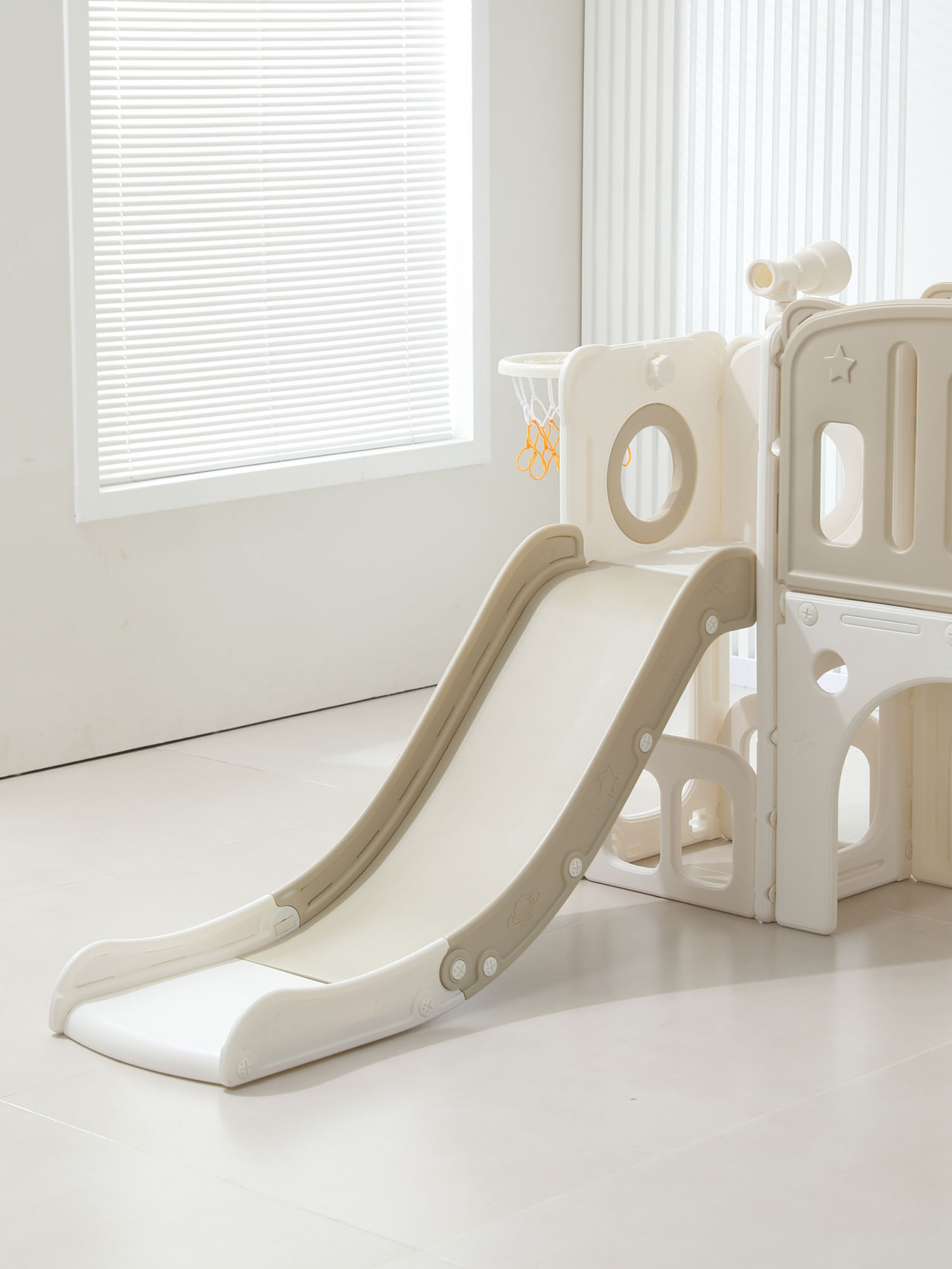 Комплекс игровой UNIX Kids горка, баскетбольное кольцо, смотровая башня Star