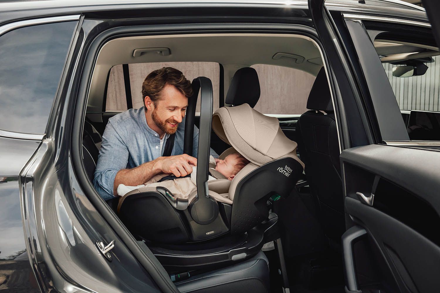 Автокресло 0+ Britax Roemer Baby-Safe Pro Classic