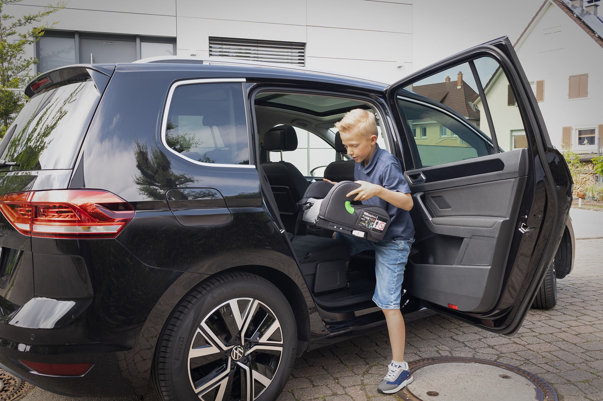 Бустер Osann LUX ISOFIX