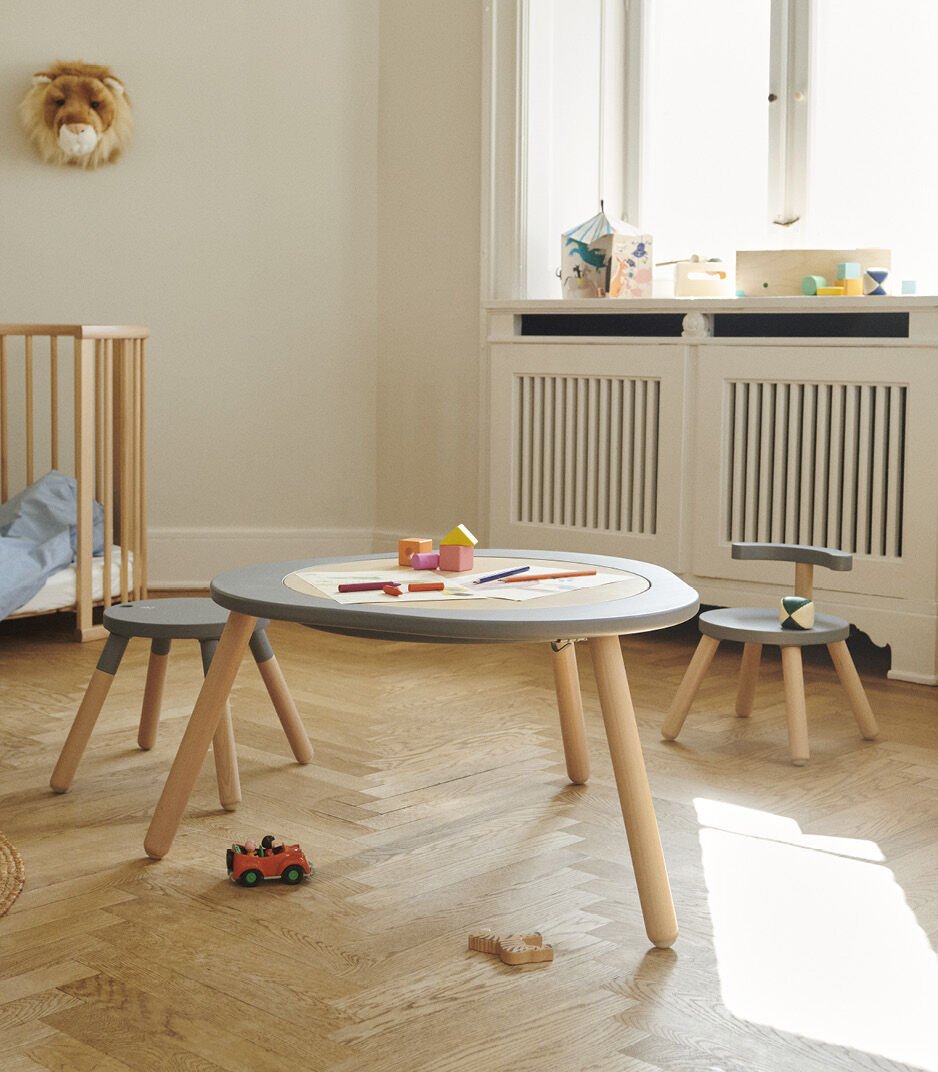 Стульчик для кормления и игр Stokke "MuTable", дерево, от 1.5 лет, 23-29см
