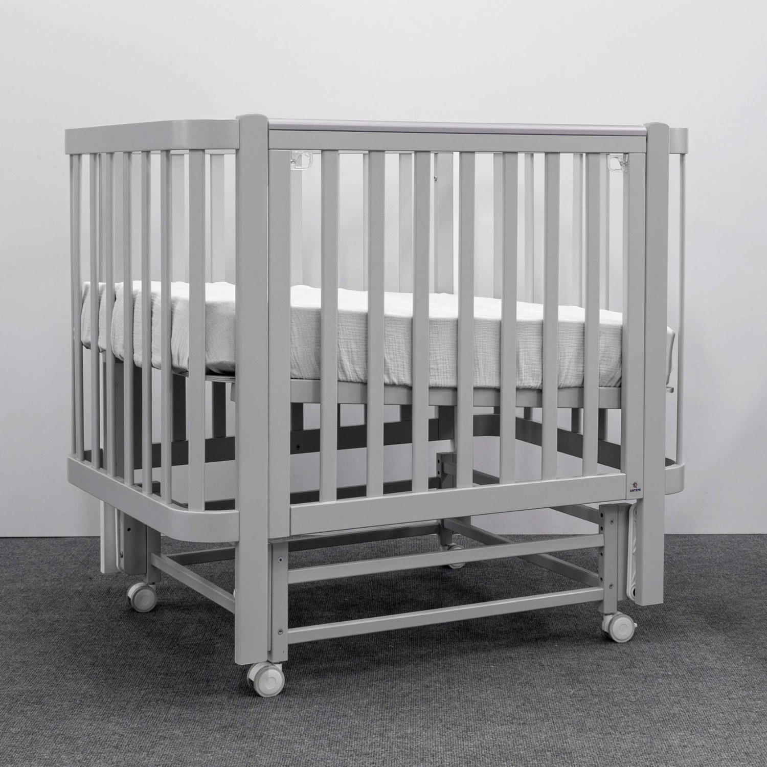 Кроватка детская ANTEMI Terra Light New с маятником 100х70