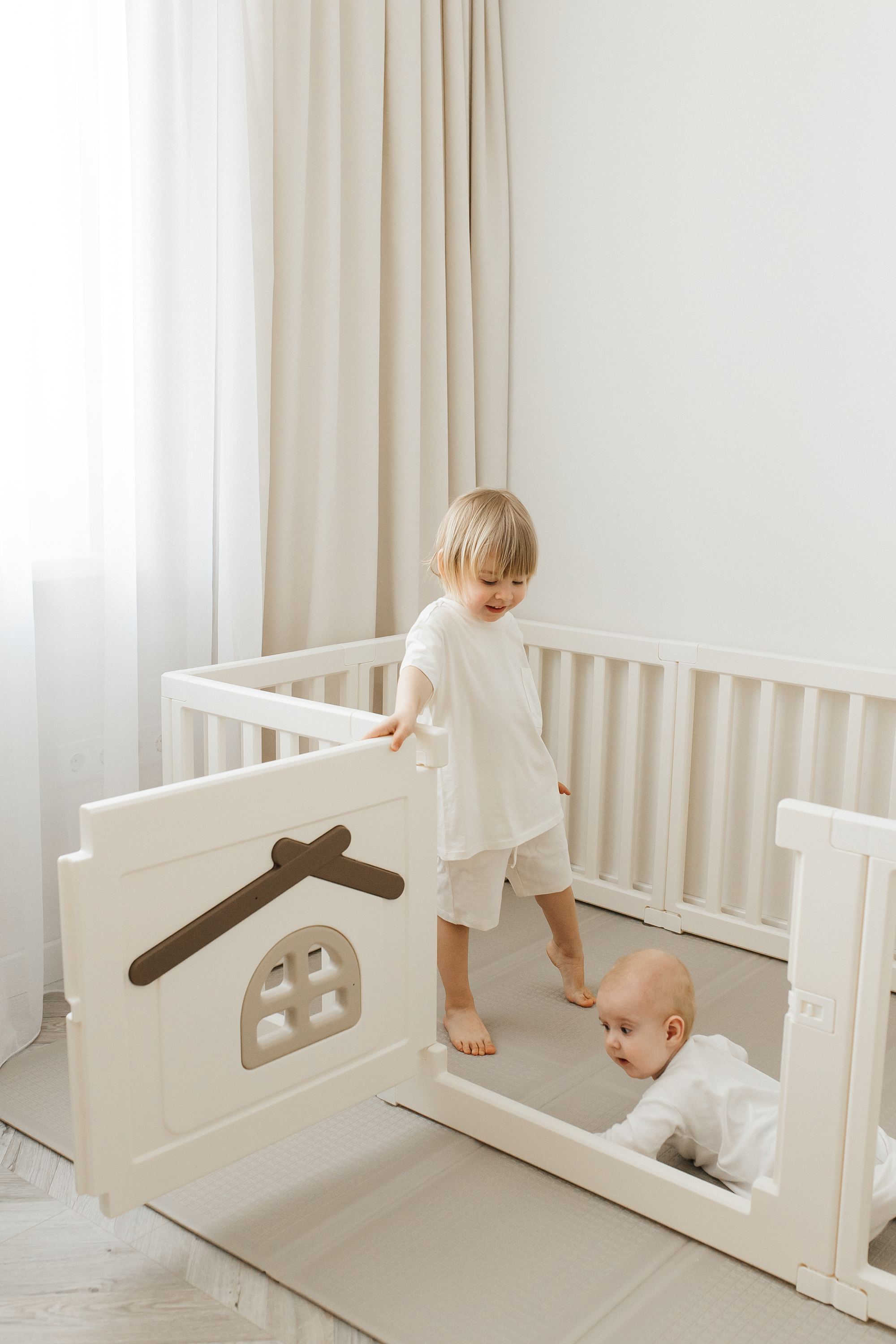 Манеж большой детский игровой  UNIX Kids Classic Tree House 150x130